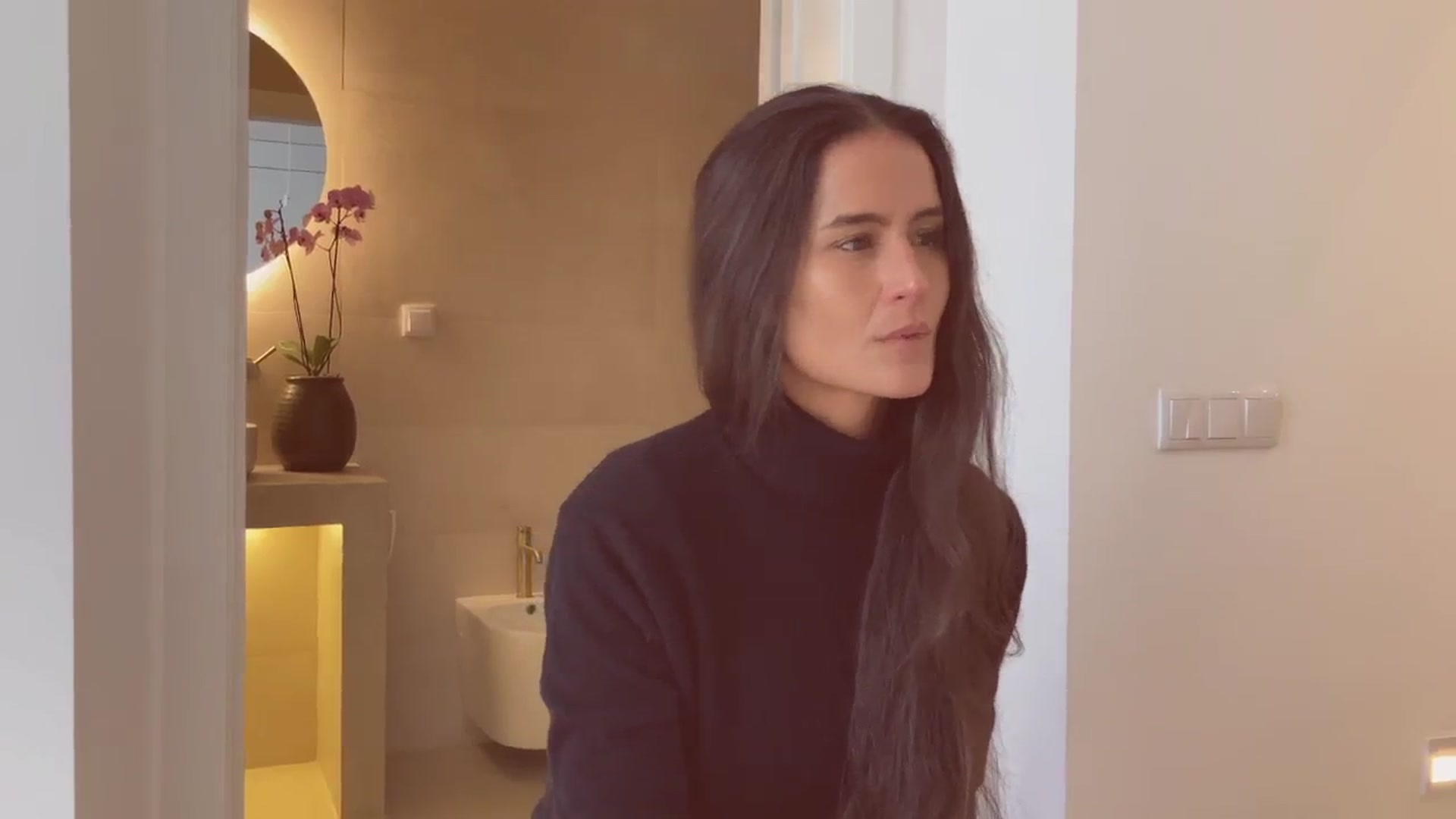 V_e_r_o_ video thumbnail
