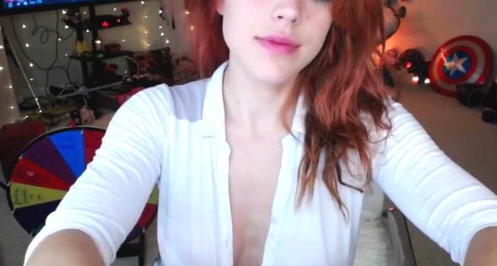 MissMolly video thumbnail
