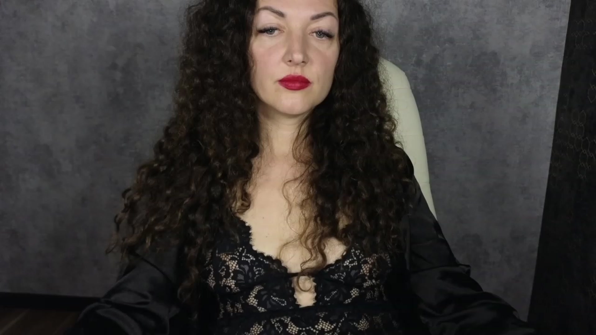 Alenamoon video thumbnail