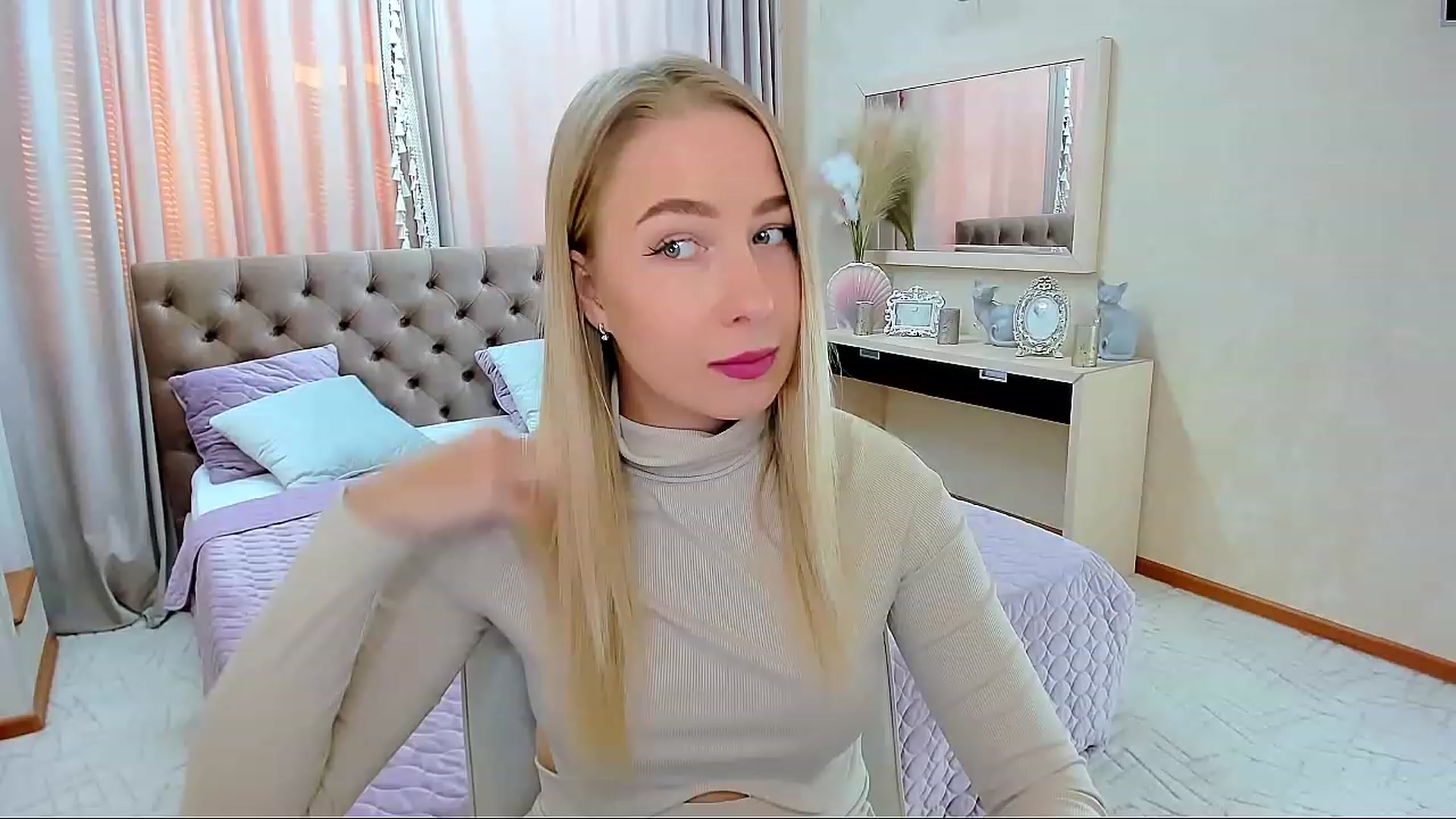 ElegantLook video thumbnail