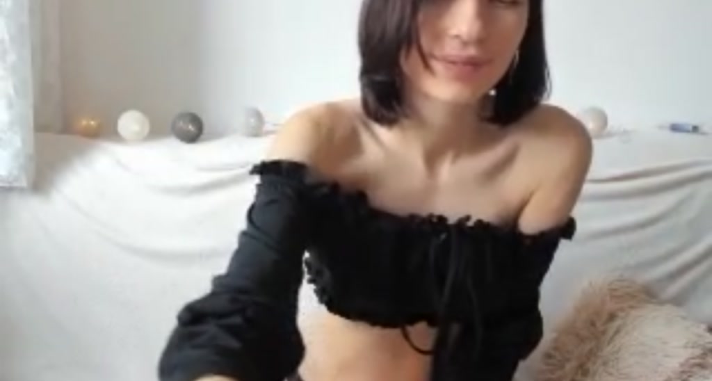 Hannah18x video thumbnail