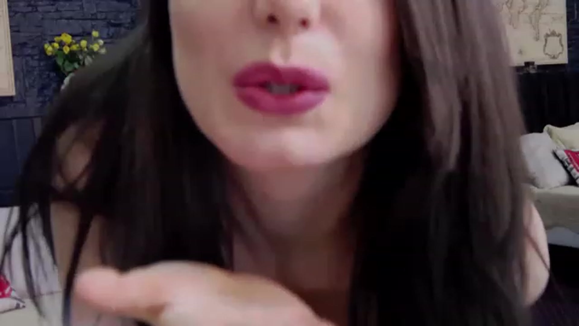 IamAzaleea video thumbnail