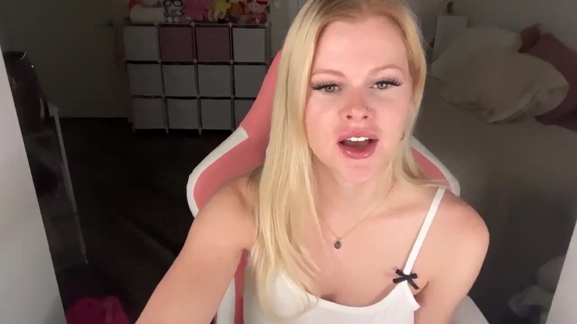 Oliva_xoxo video thumbnail