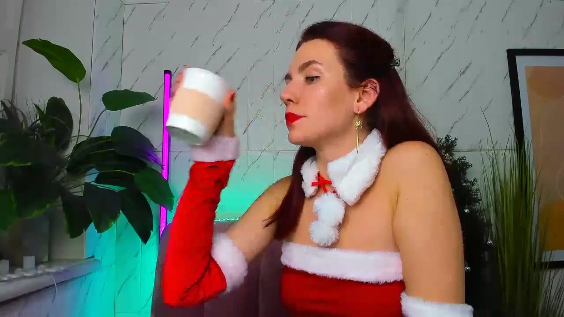 MiaLuxe video thumbnail