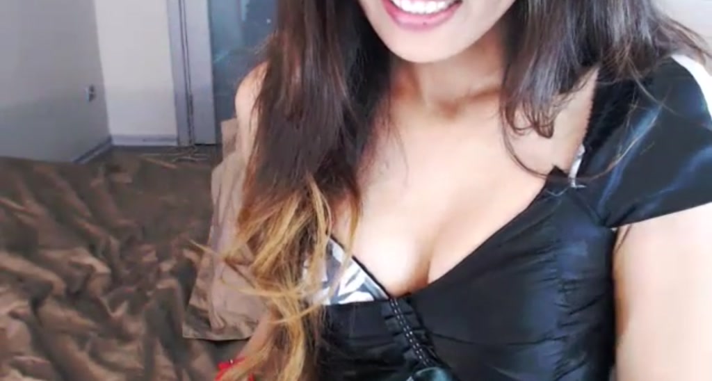 KellyMun video thumbnail
