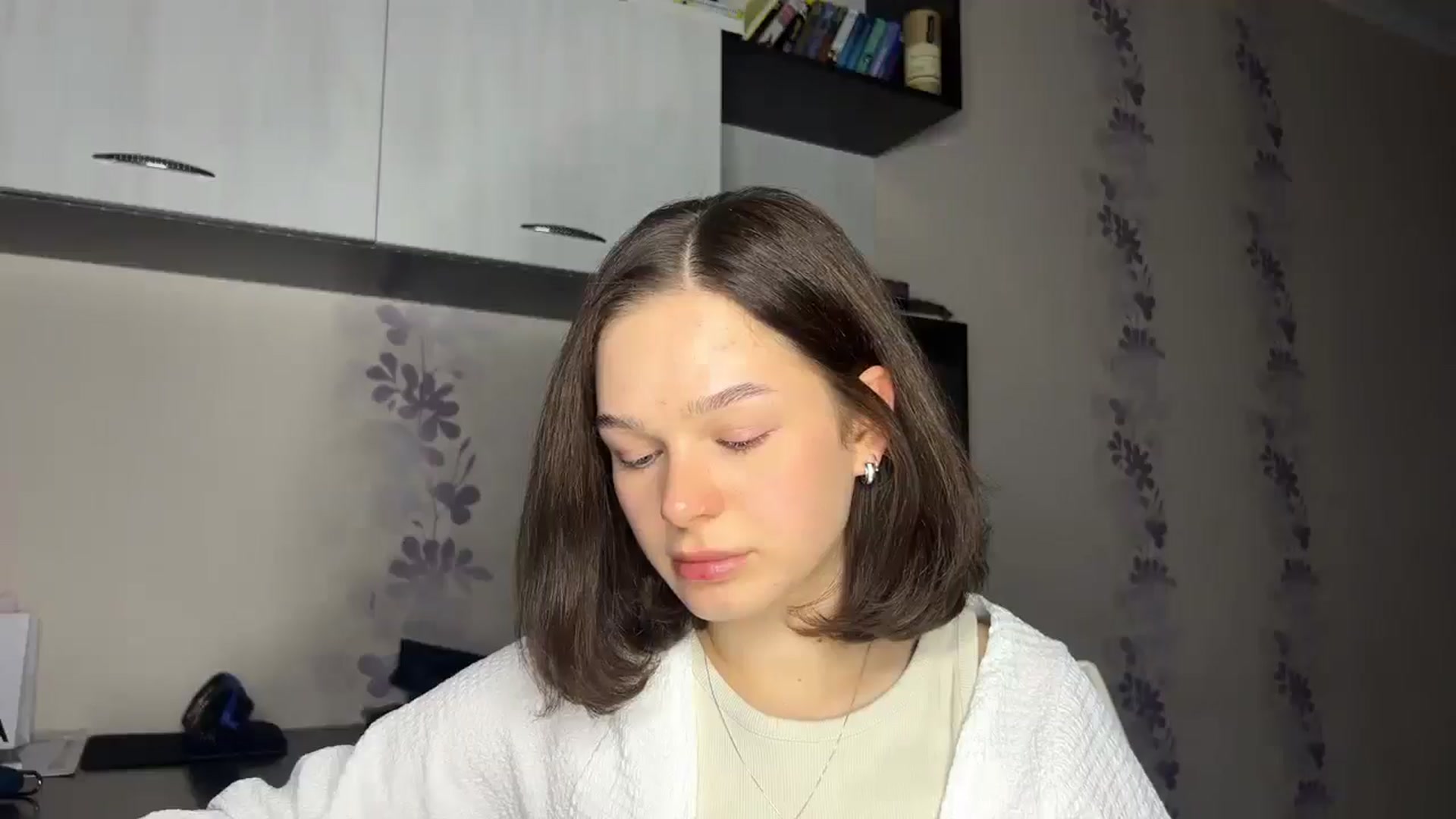 HeyAlisa video thumbnail