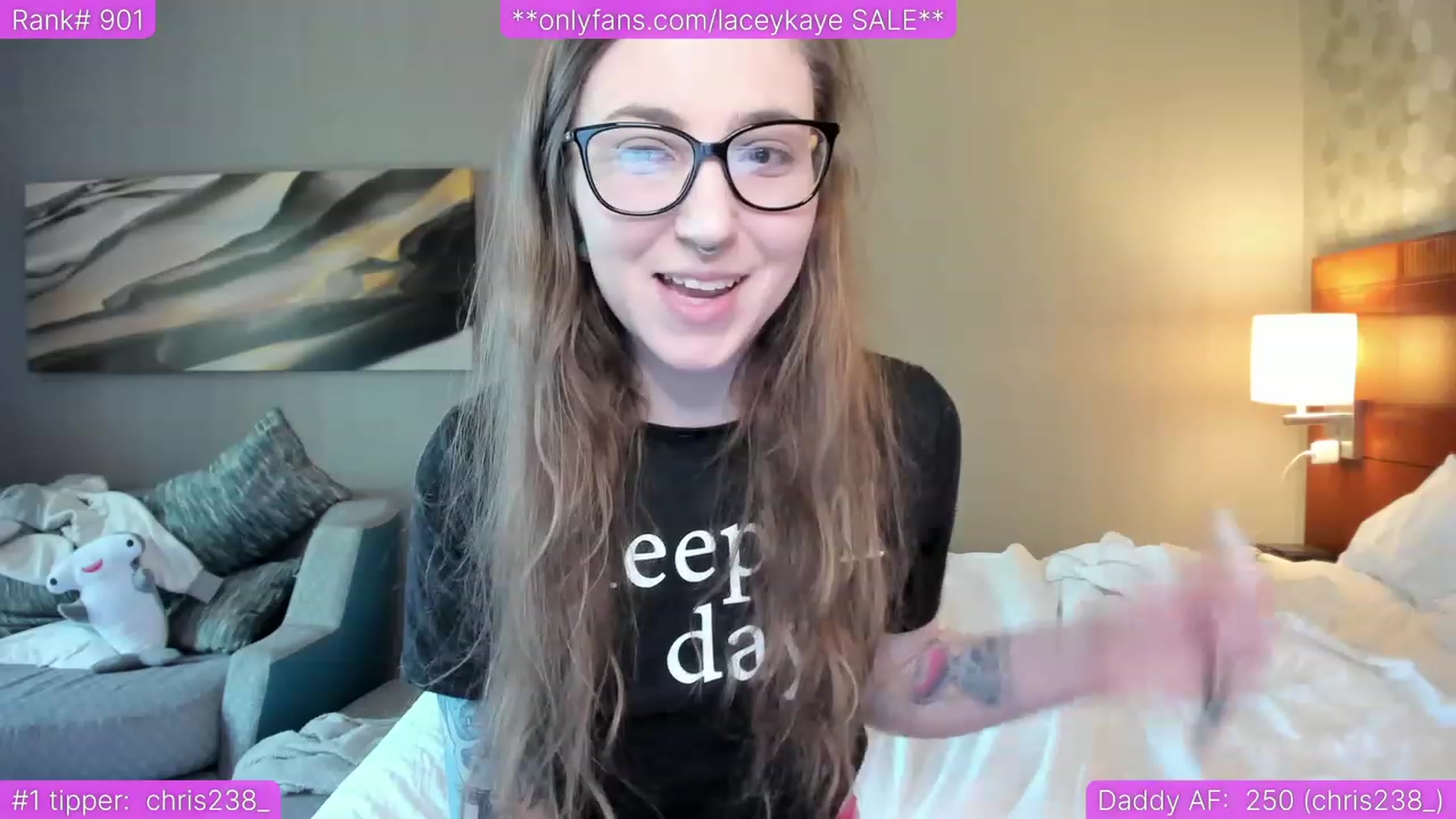 TheSharkQueen's live show on 07022023 at MyFreeCams