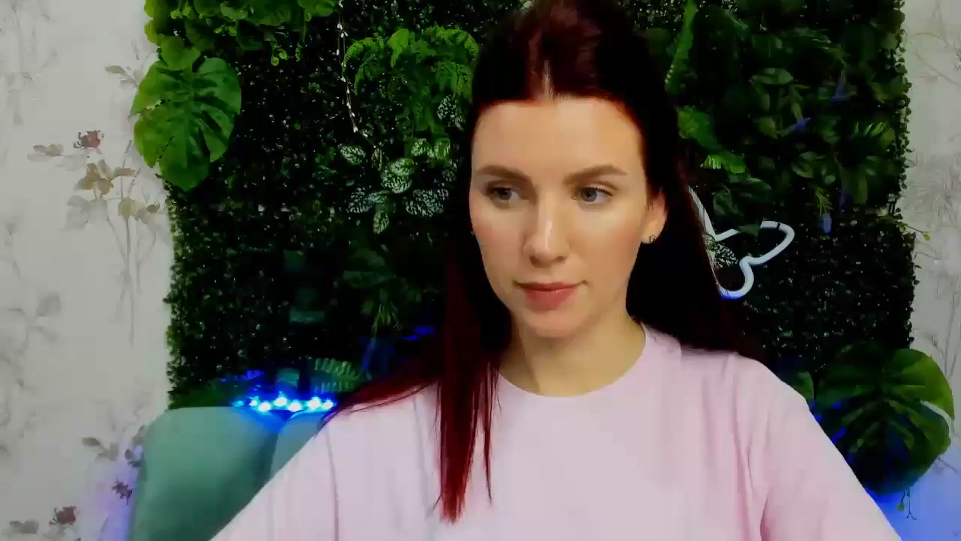 MiaLuxe video thumbnail