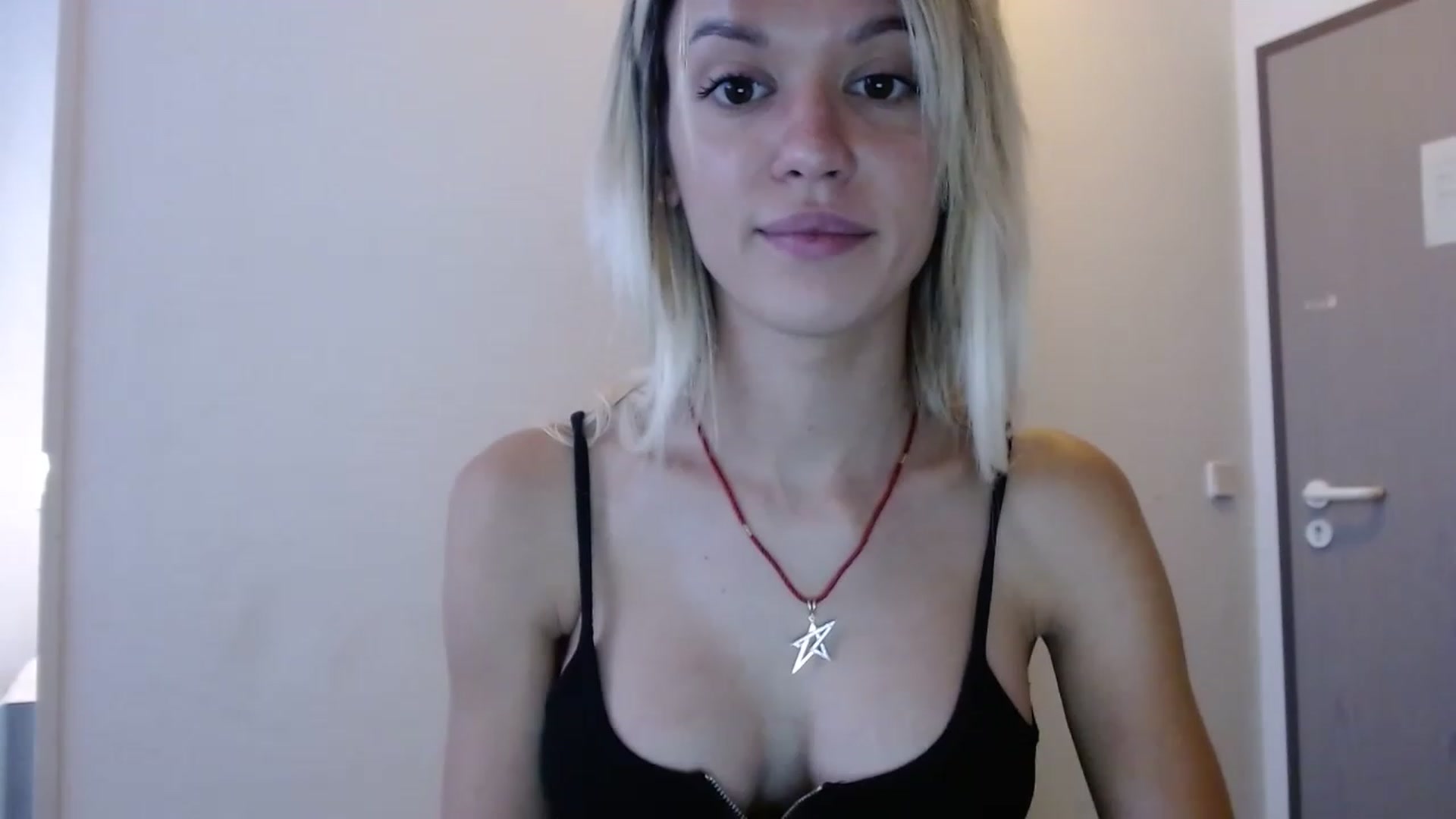 JustPrinsess video thumbnail