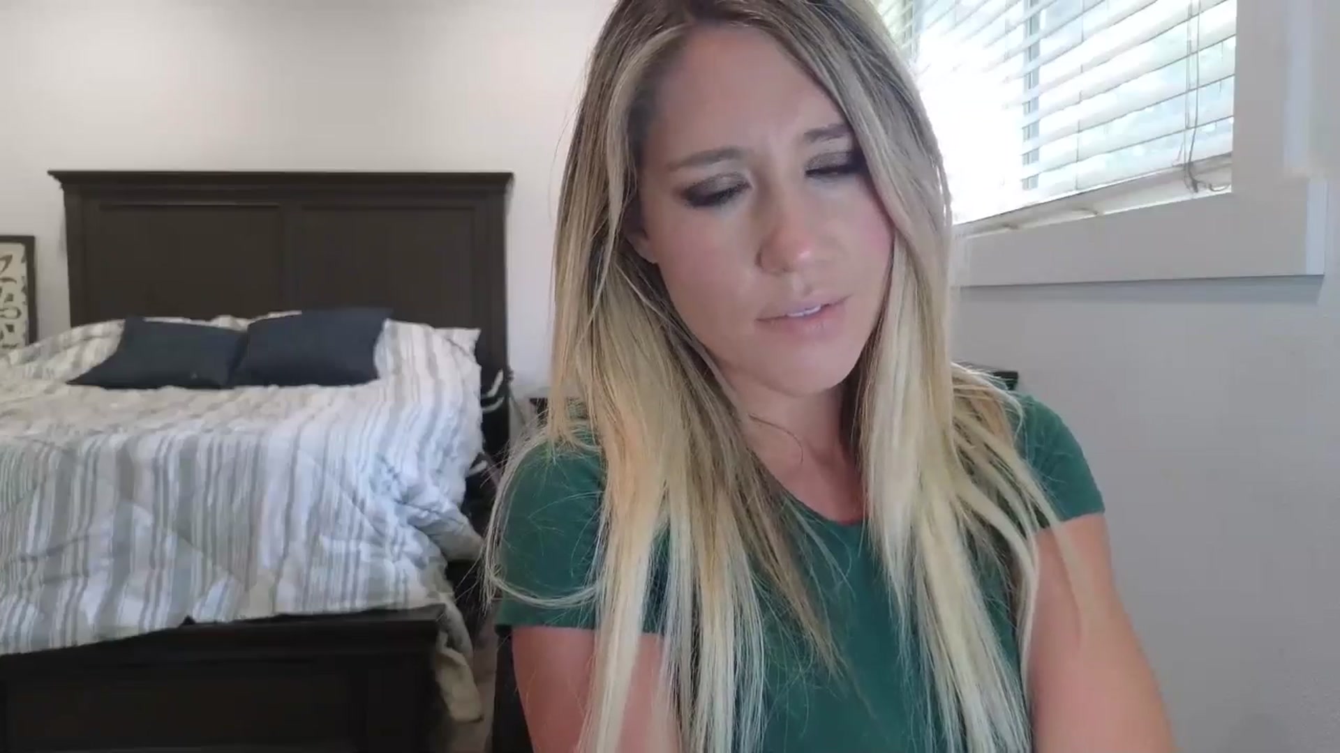 blond_milf video thumbnail