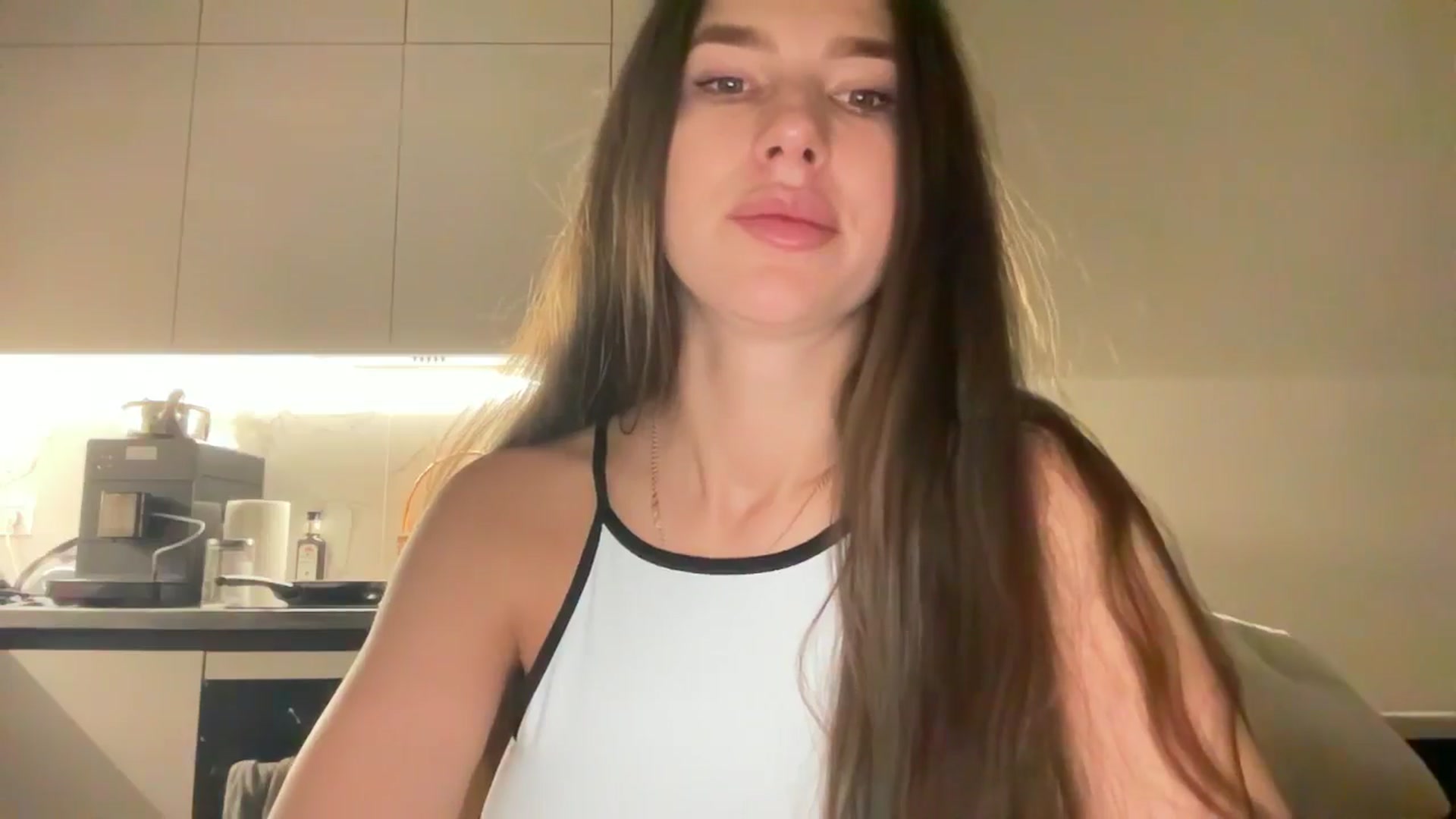 kissfreeze video thumbnail