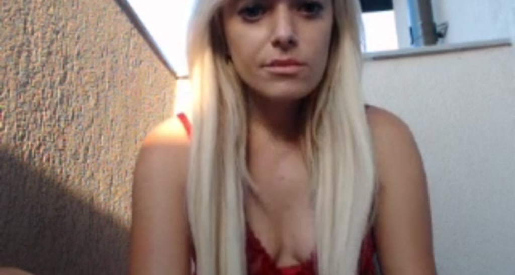 AwesomeBlonde video thumbnail
