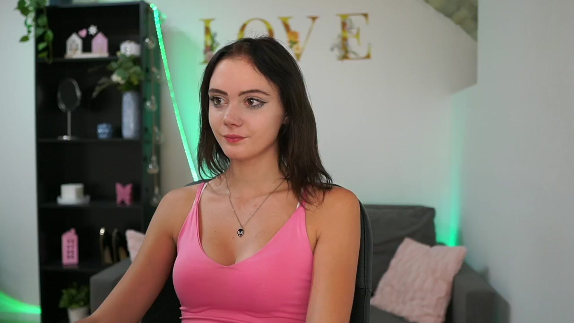 Christina_R video thumbnail