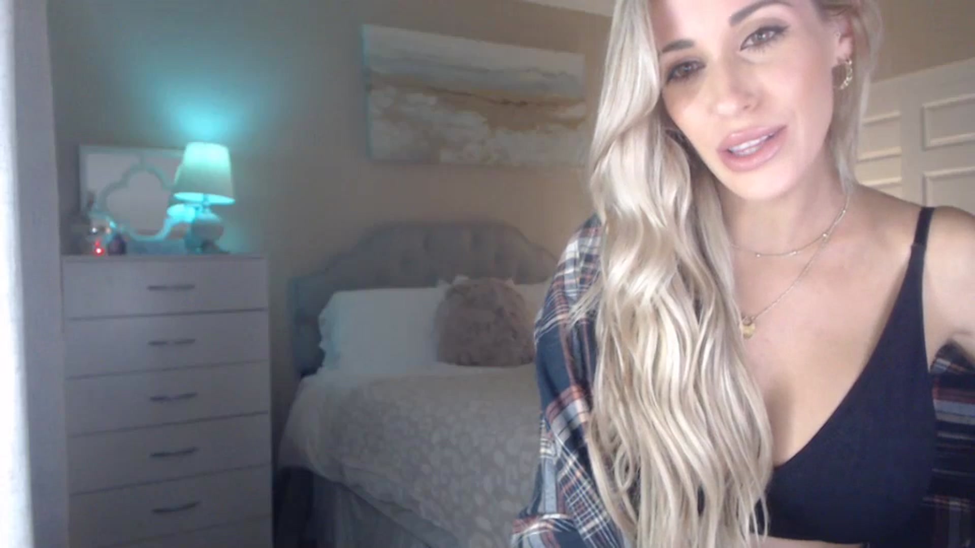 Queen_bambii video thumbnail