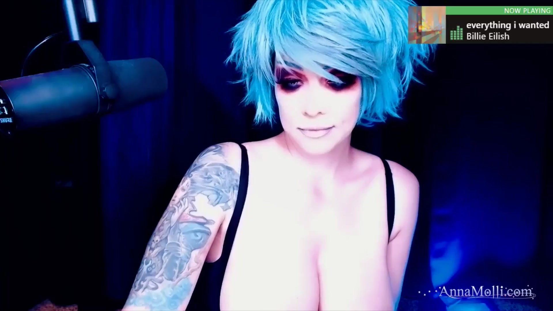 AnnaMolli video thumbnail