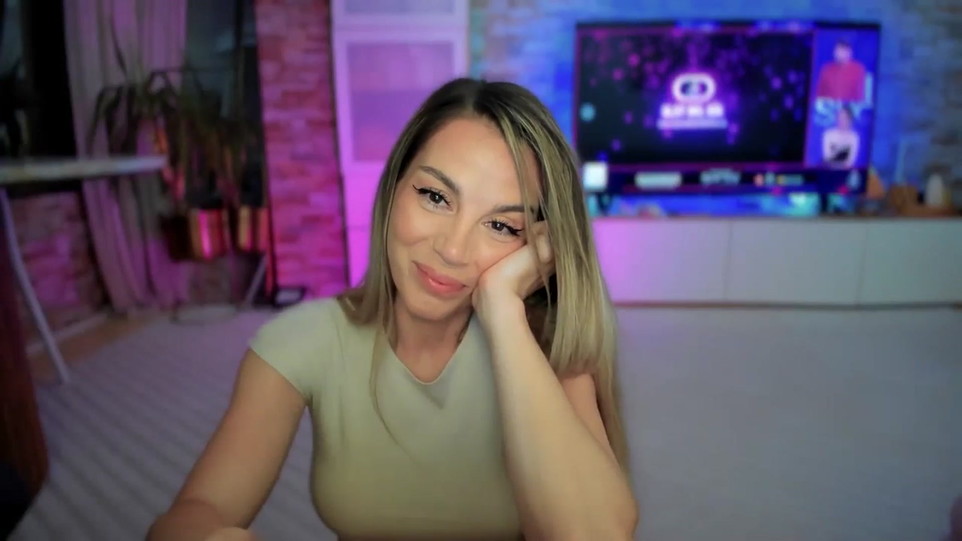 Alesia_ video thumbnail
