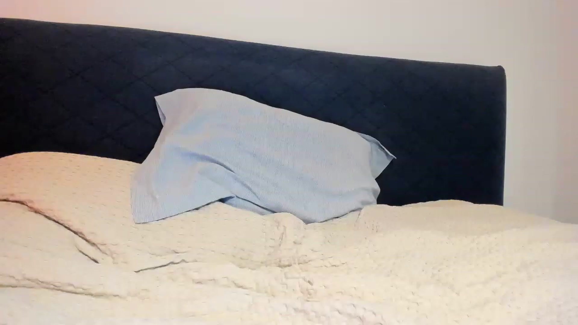 Aliannaa video thumbnail