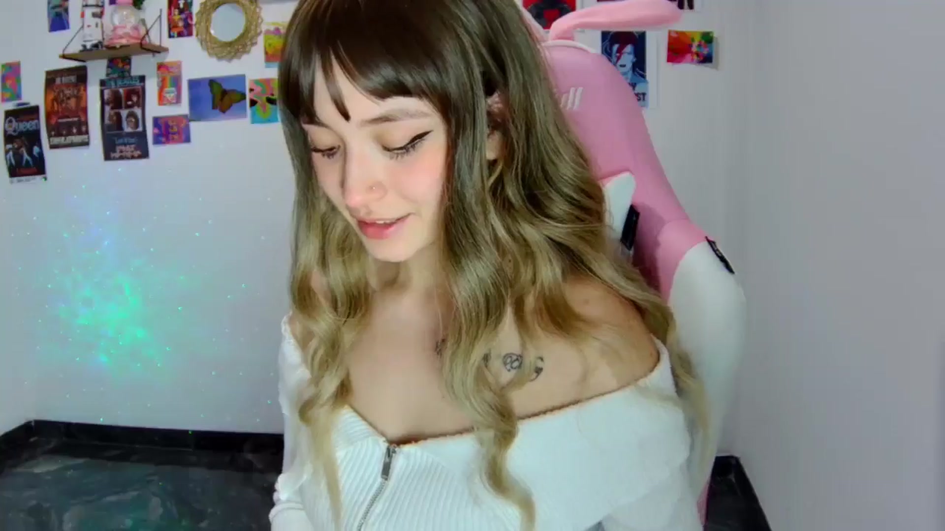 CarolineJames video thumbnail