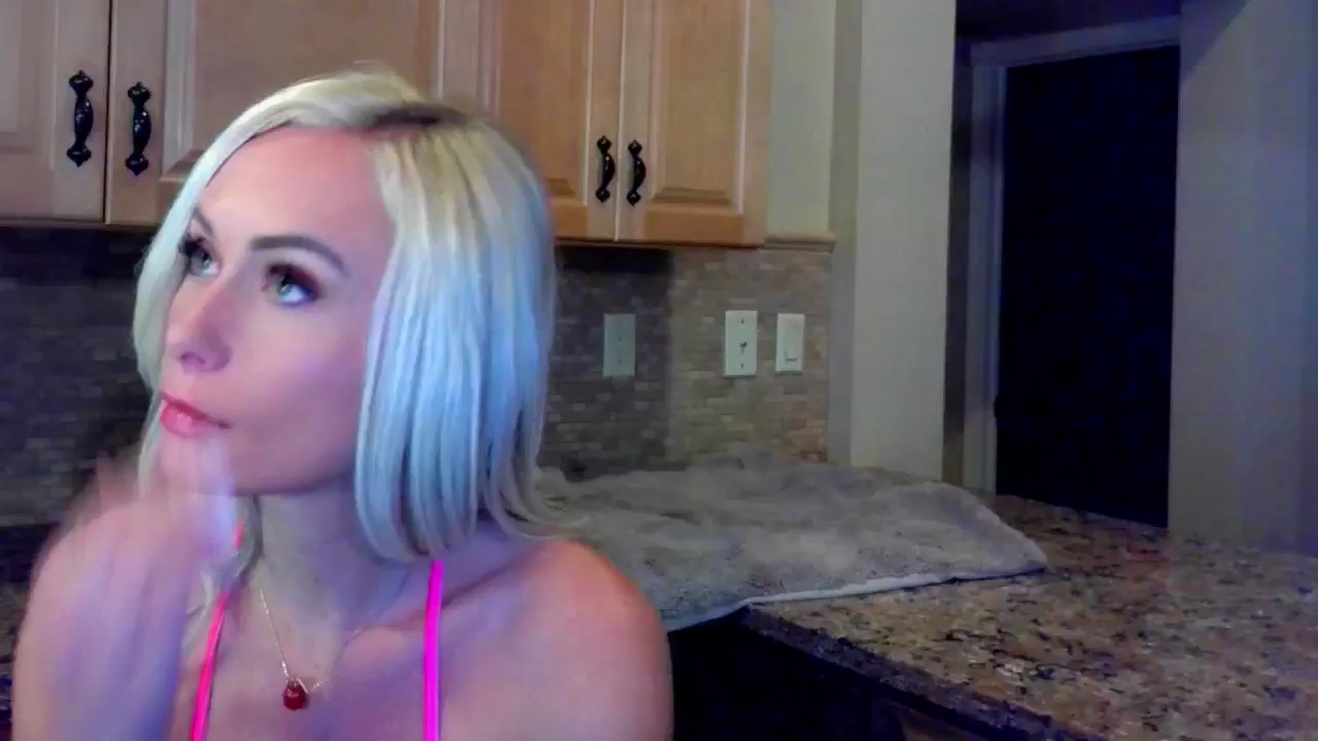 LilMisbehavin video thumbnail
