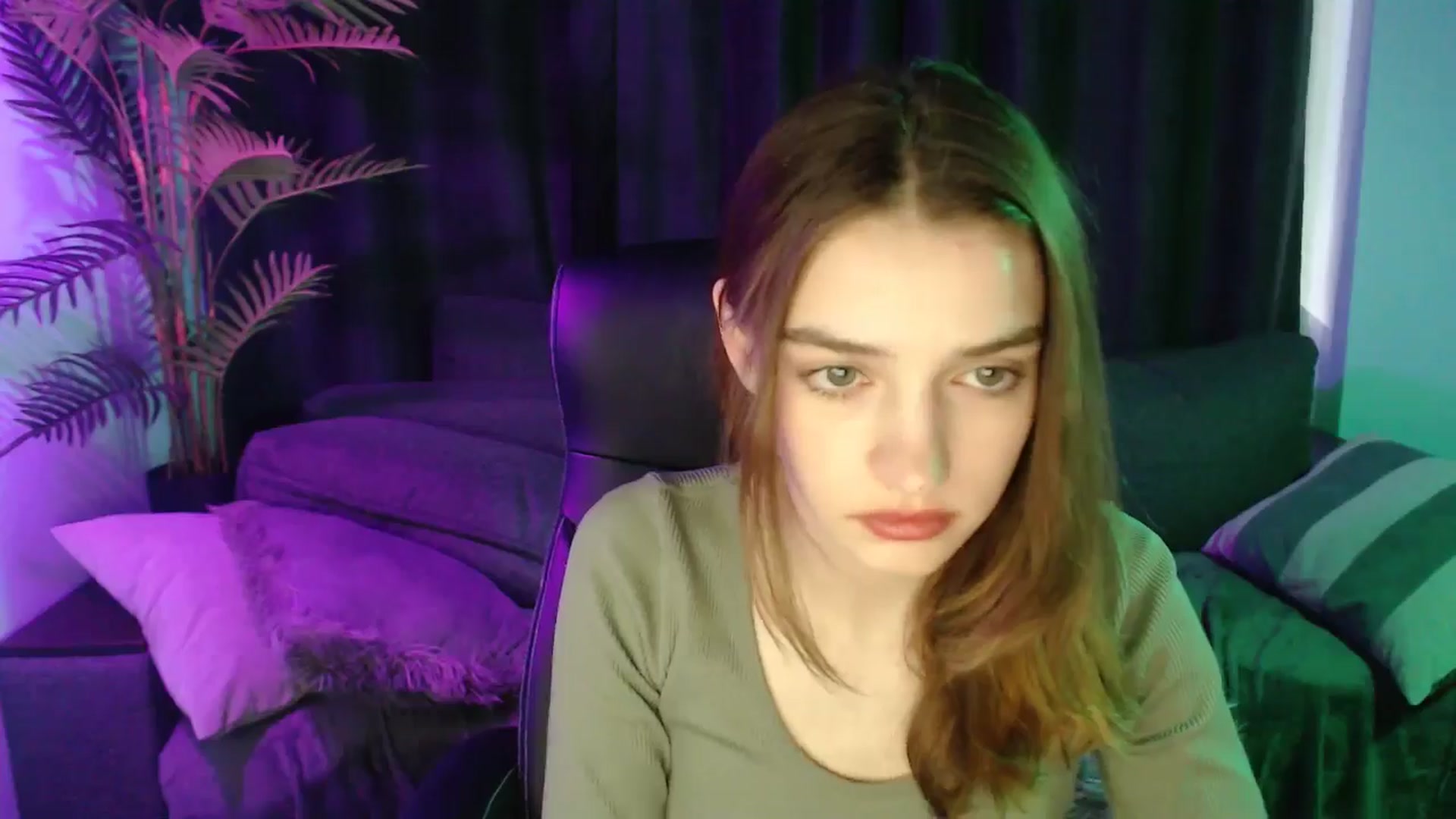 LaraMinx video thumbnail