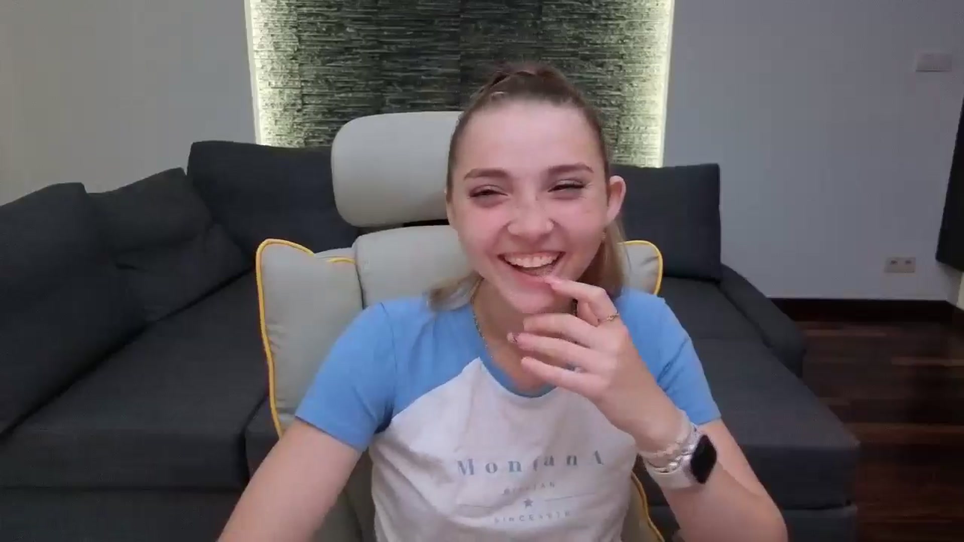 Daisyy video thumbnail
