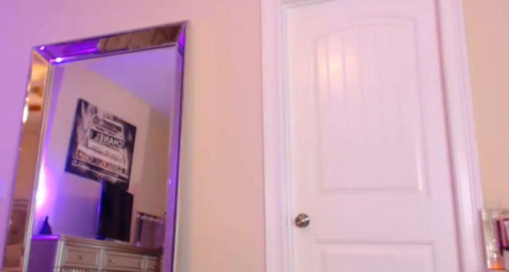 Carmen_Bella video thumbnail