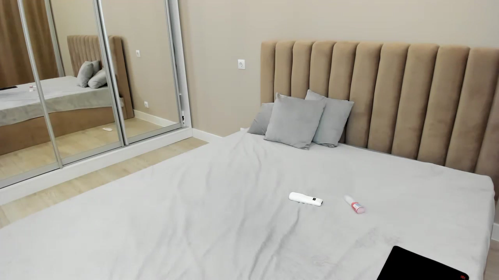 miss_crystal_ video thumbnail