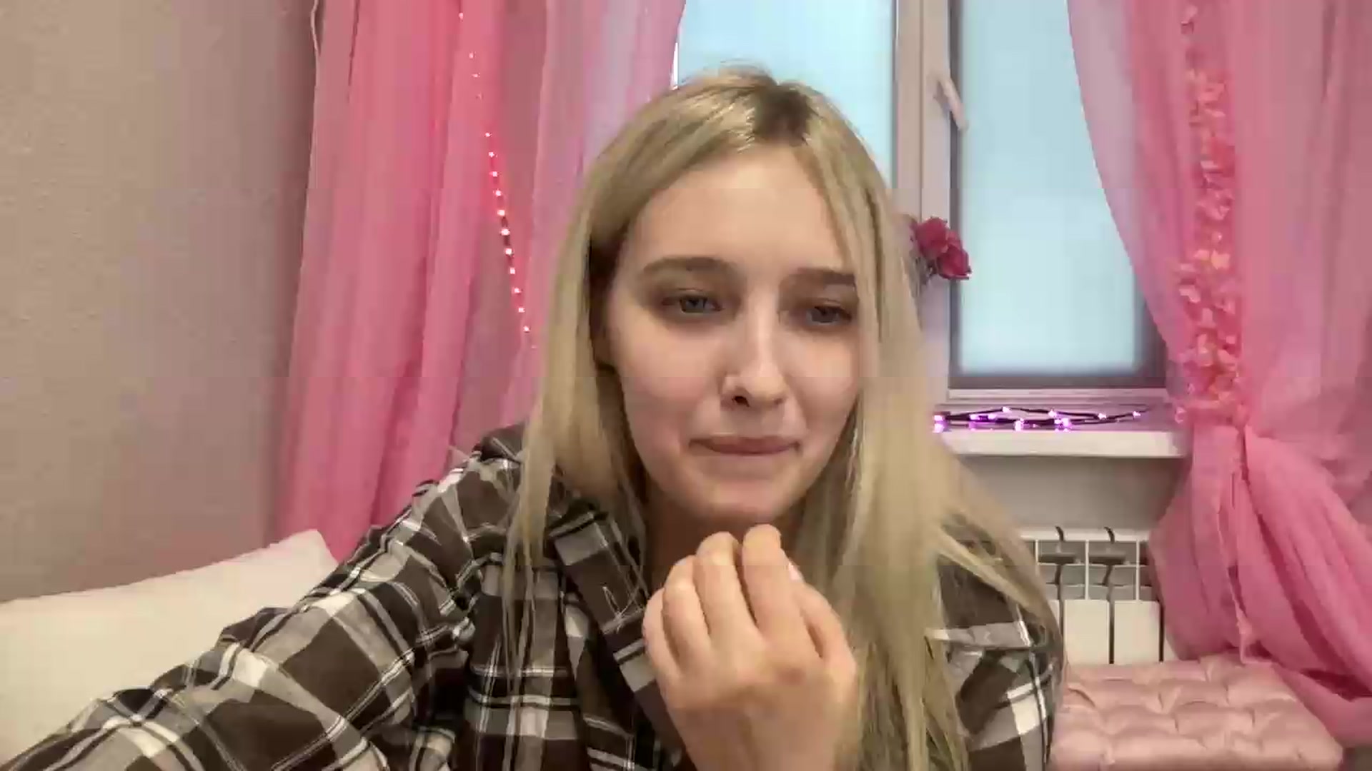 Mira_Satin video thumbnail