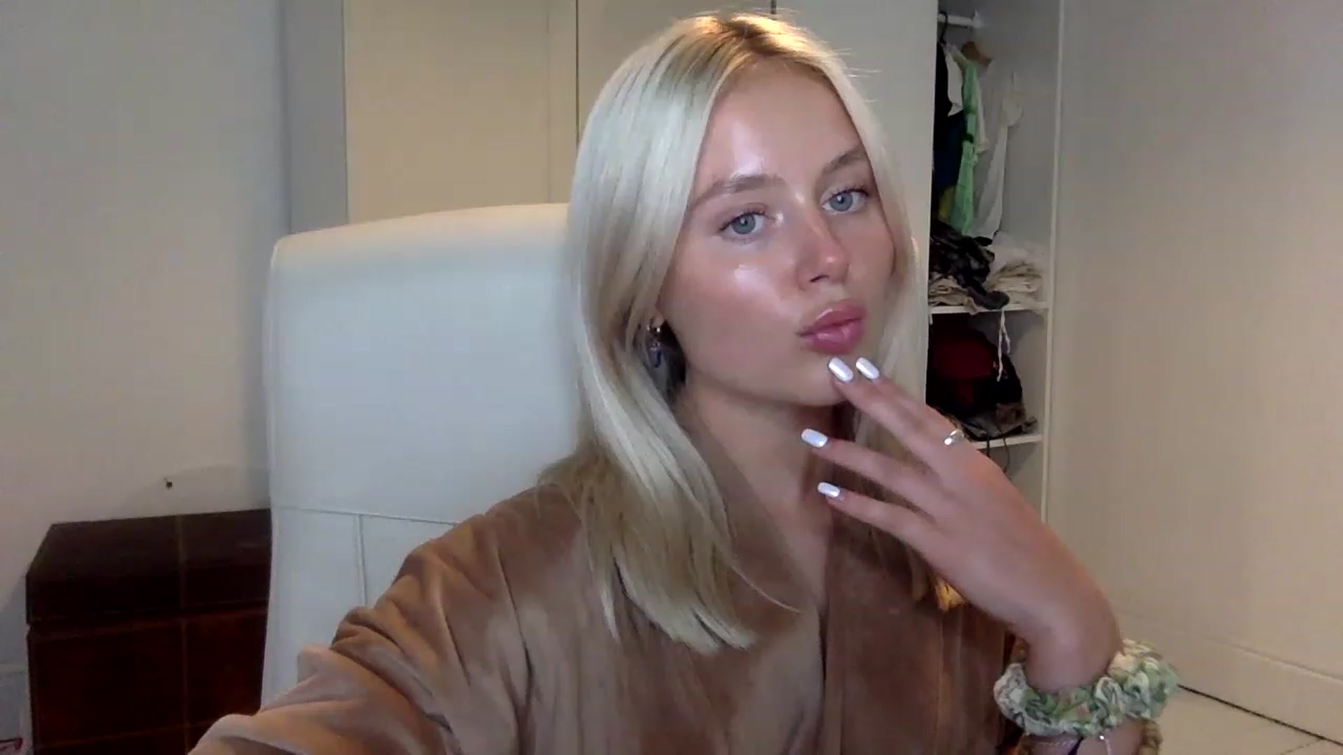 BeaSaitou video thumbnail