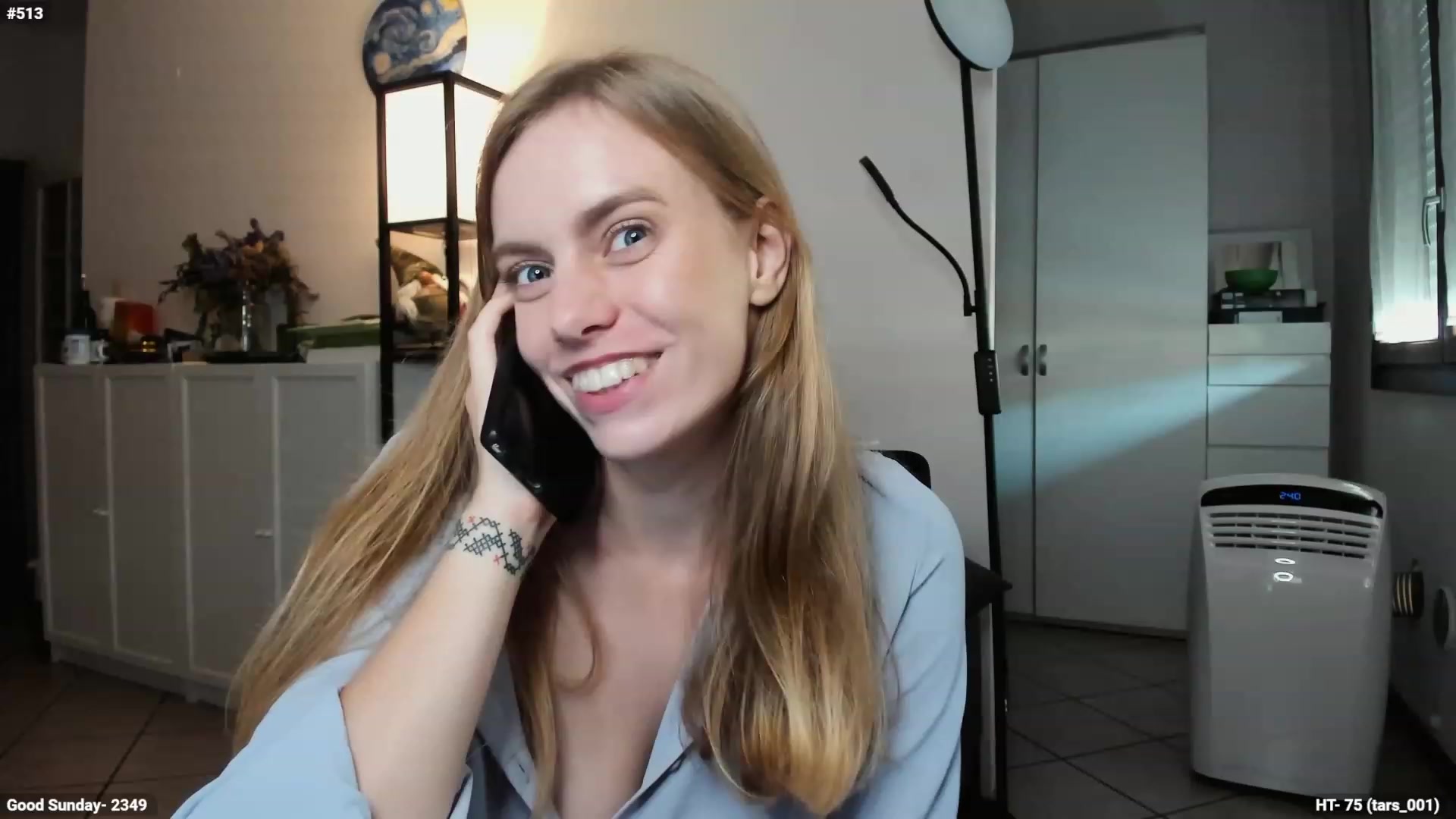 Personage video thumbnail