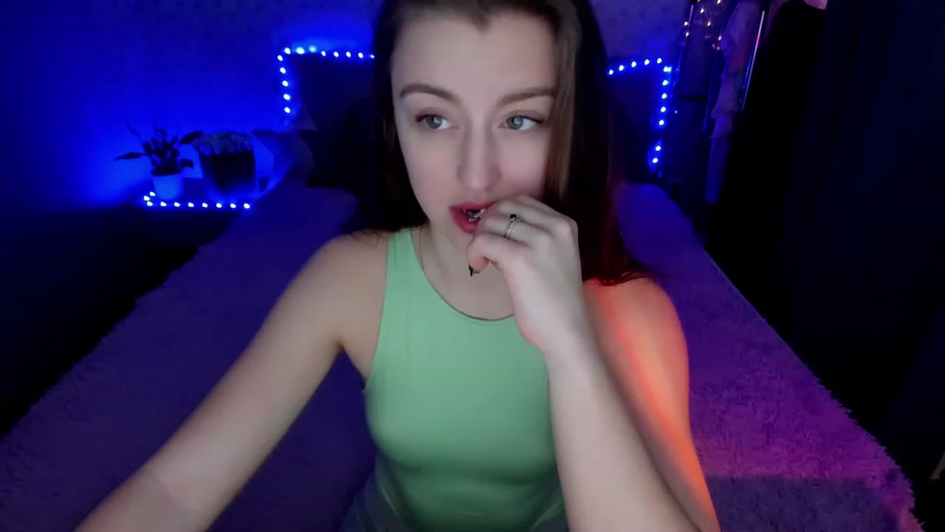 Karen_Le video thumbnail