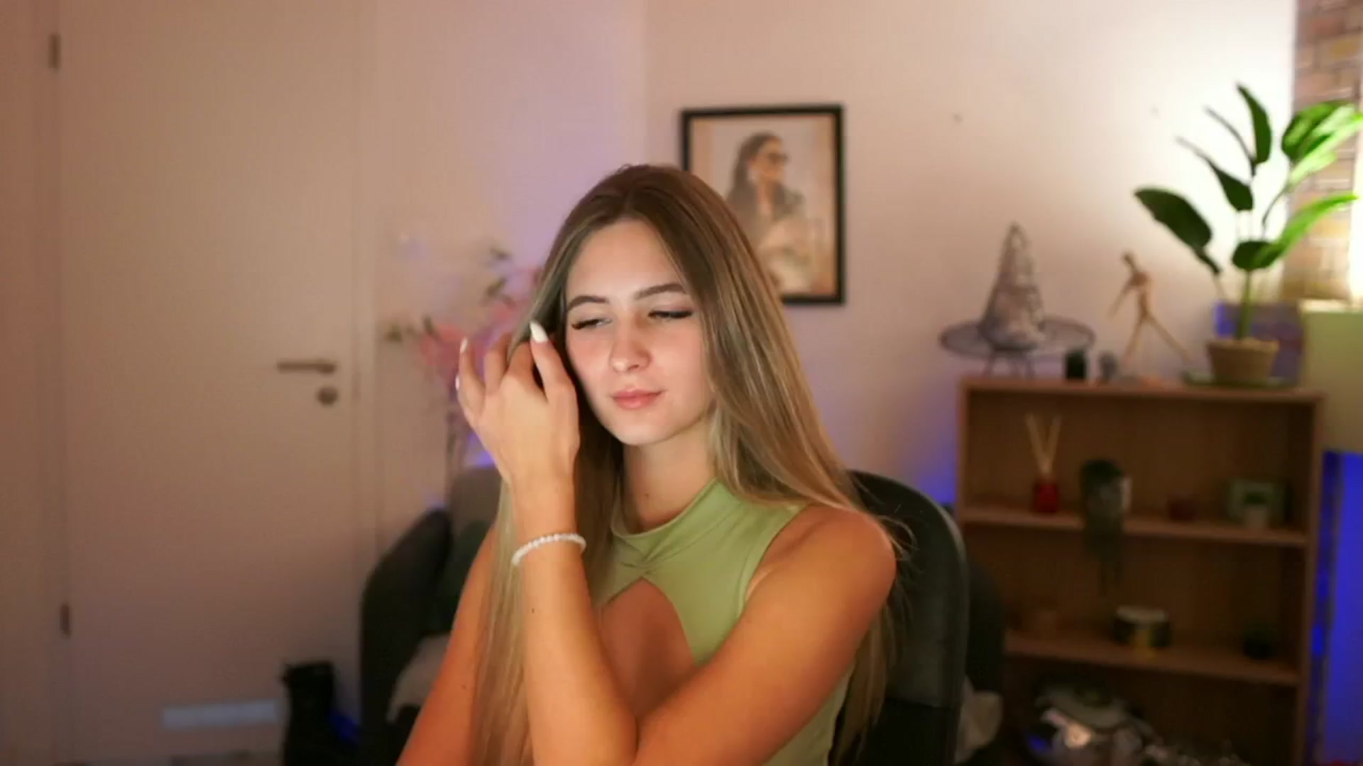 CuteGirl_18 video thumbnail