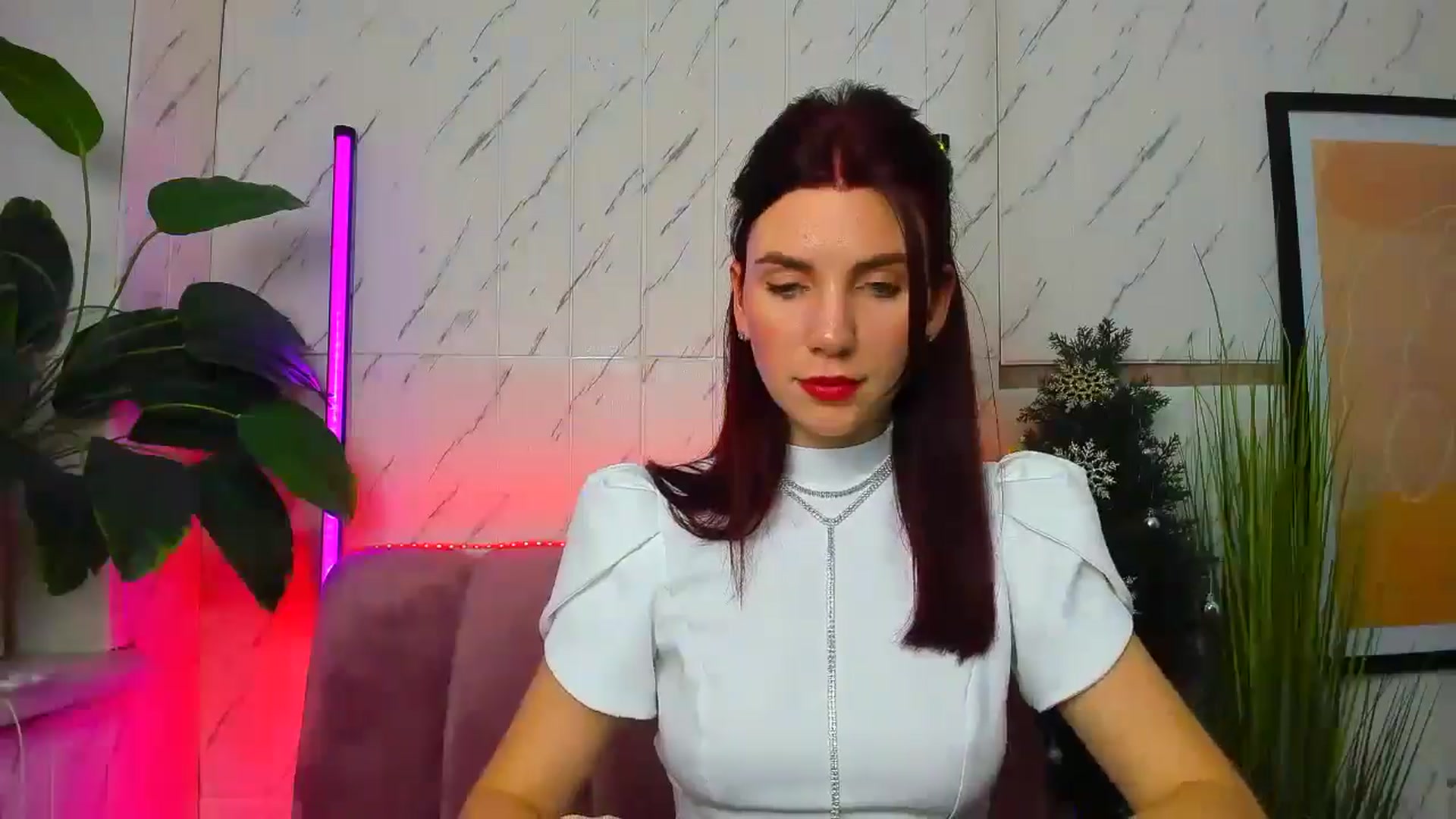 MiaLuxe video thumbnail