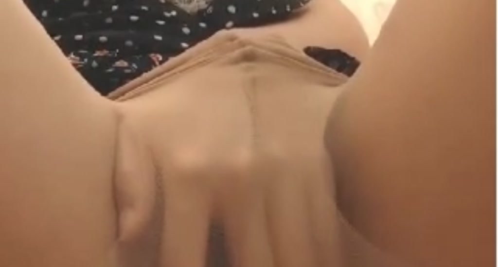 XxMayuka video thumbnail