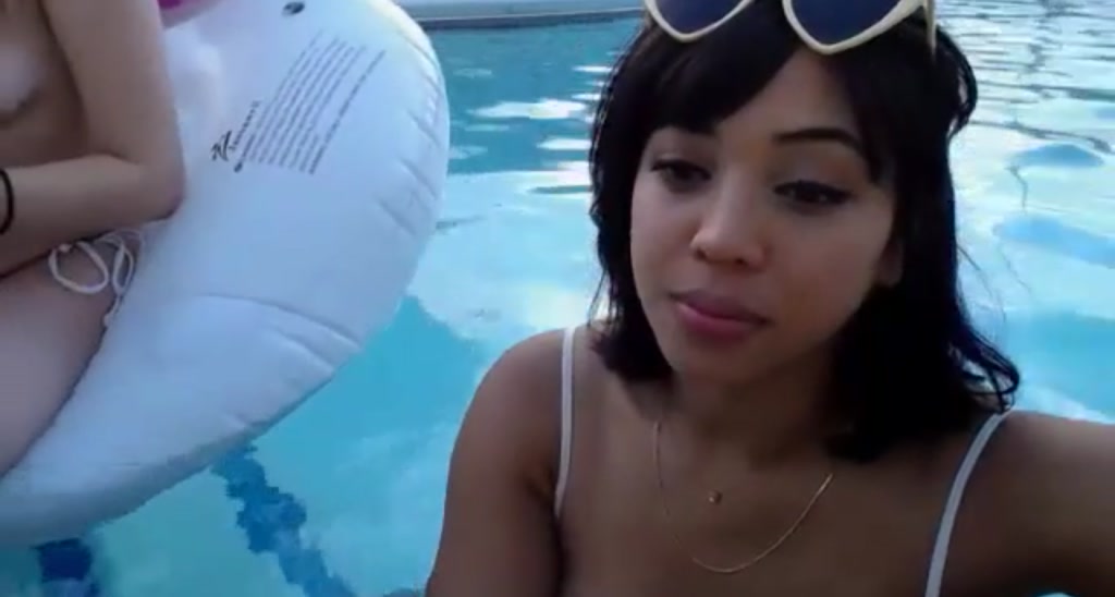 KissingHigh video thumbnail