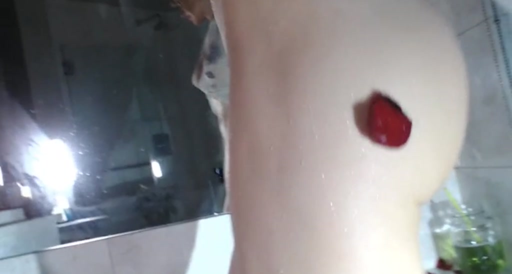 aleXisOkline video thumbnail