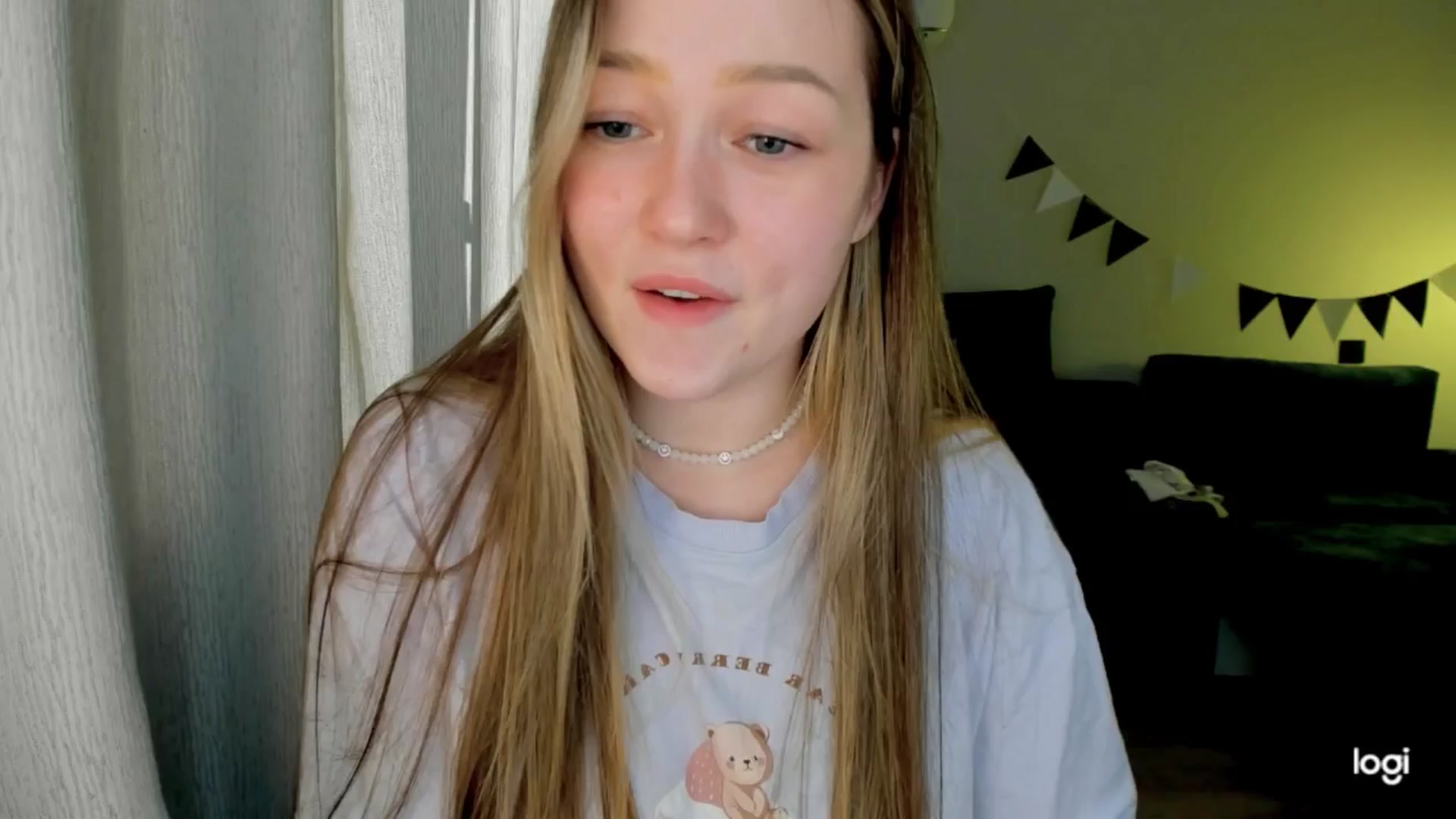 EvaSweetKiss video thumbnail