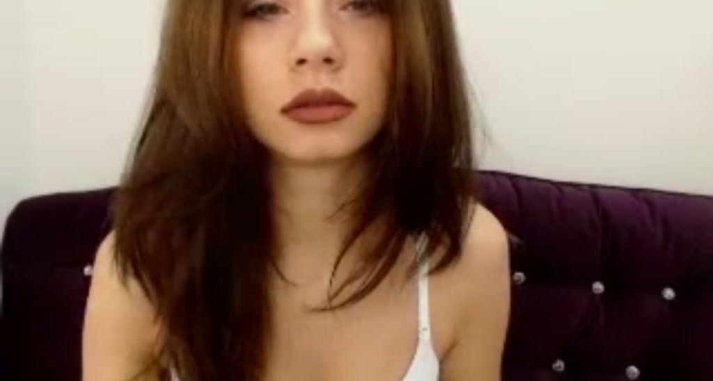 Brunetegirl_ video thumbnail