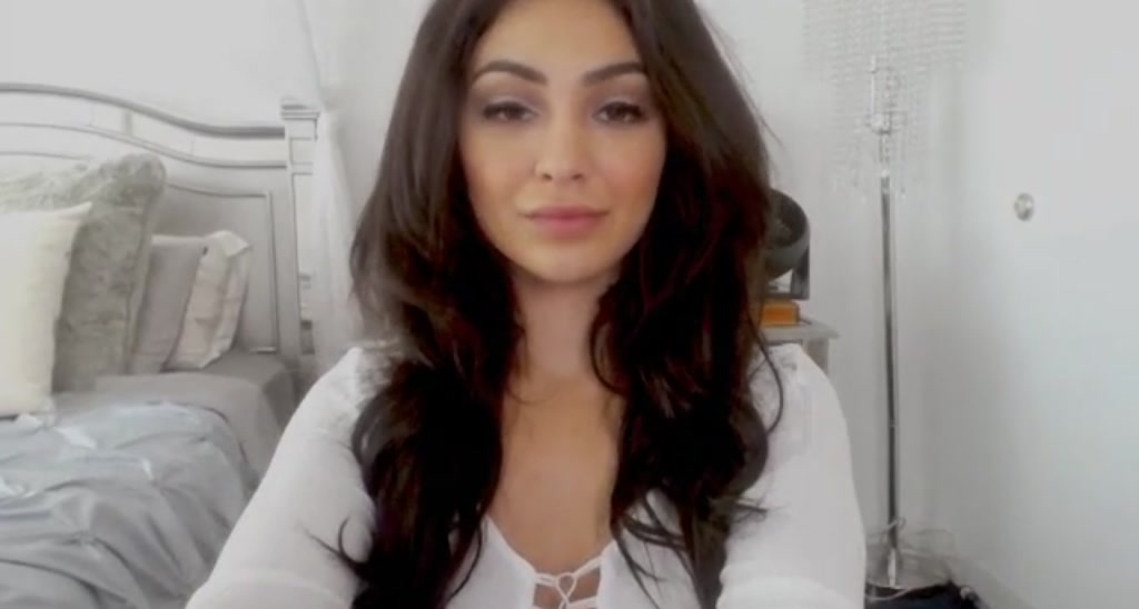 esmeralda_xo video thumbnail