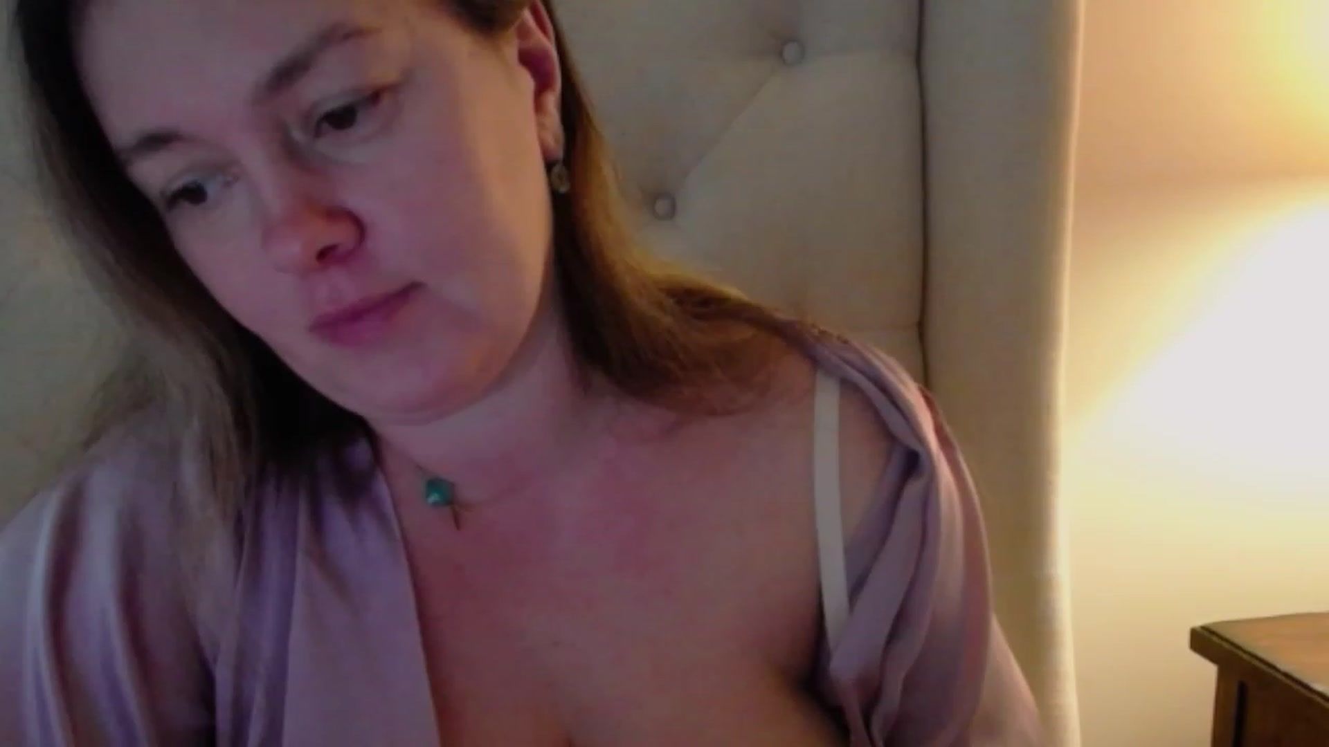J0llye video thumbnail