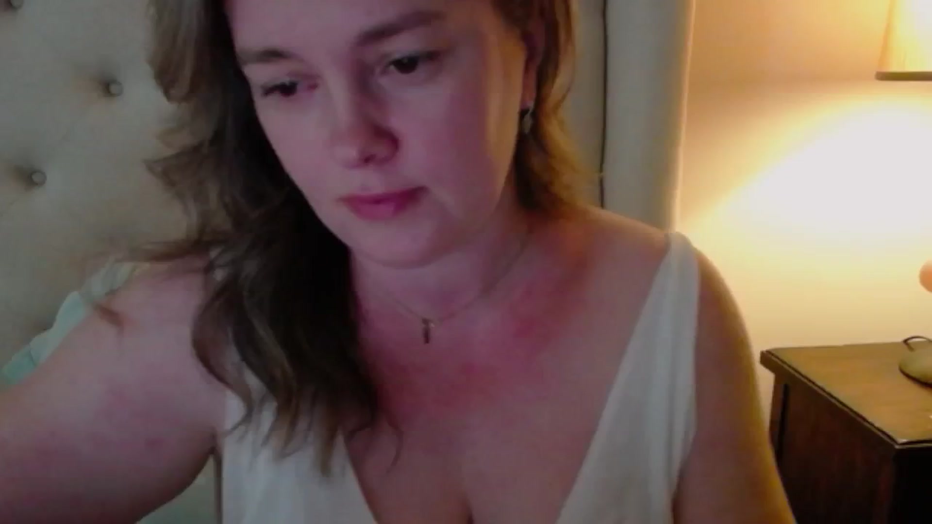 J0llye video thumbnail