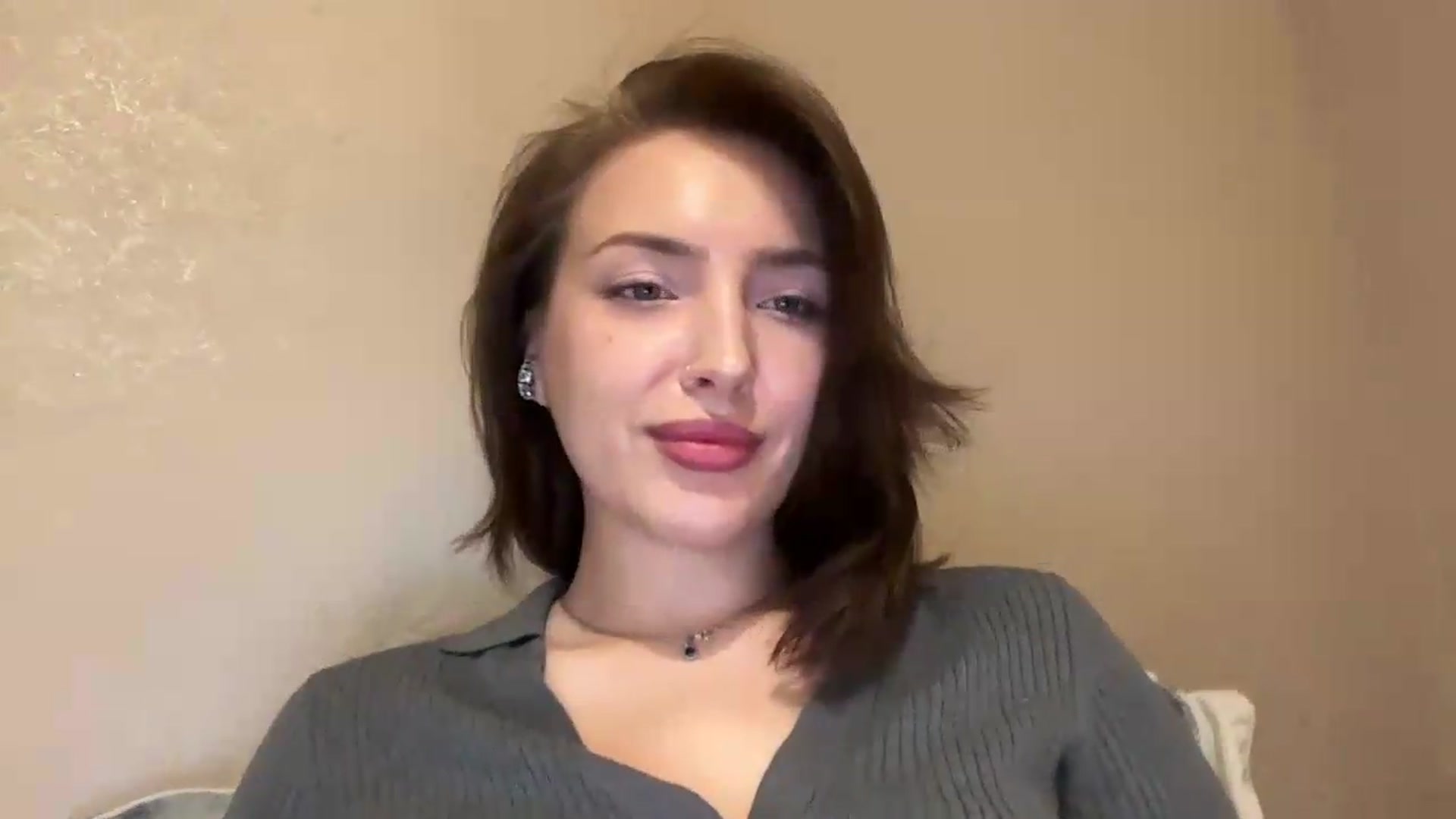 Di_Pearl video thumbnail