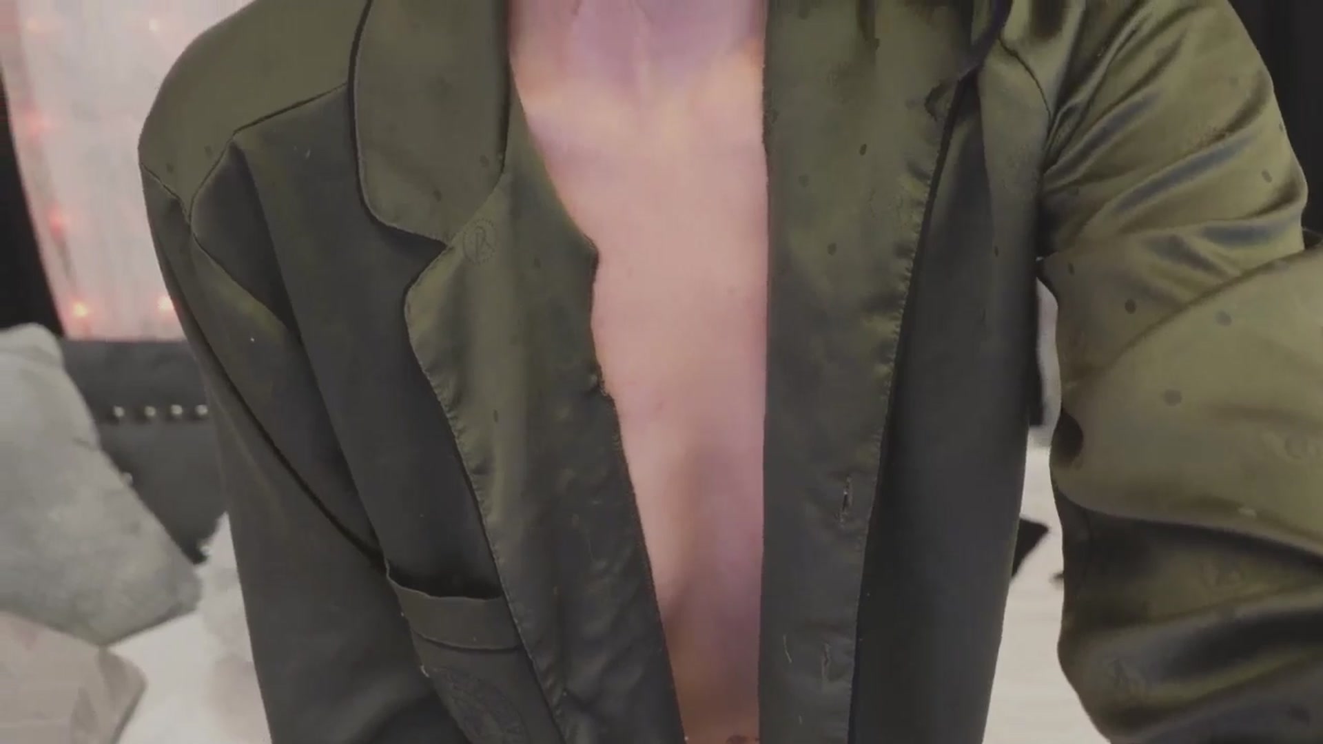 Akahanibee video thumbnail