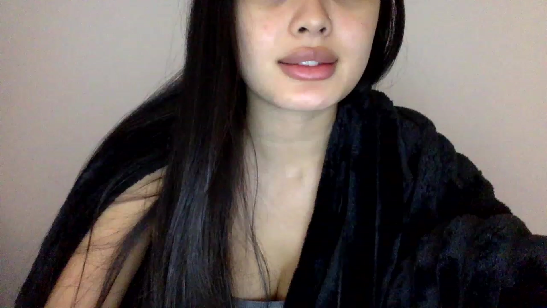 MsAkira video thumbnail