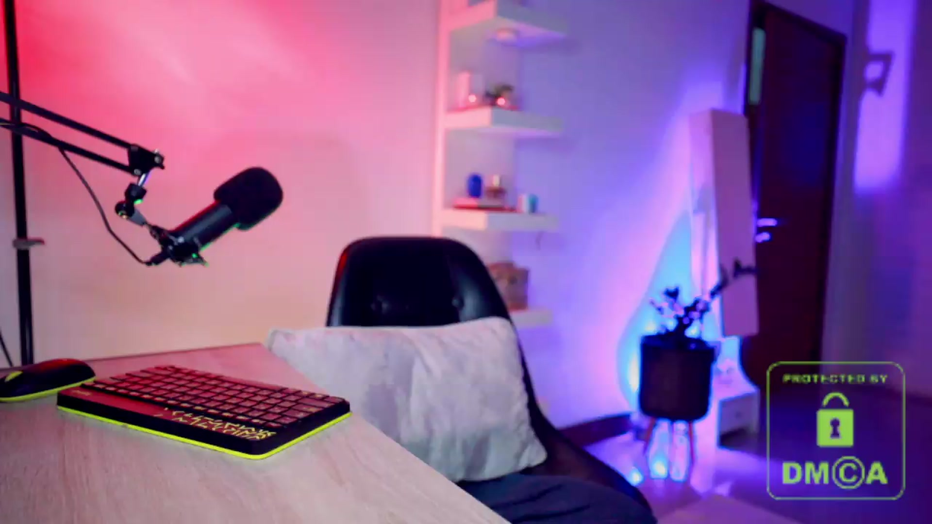 AddictsQueen video thumbnail
