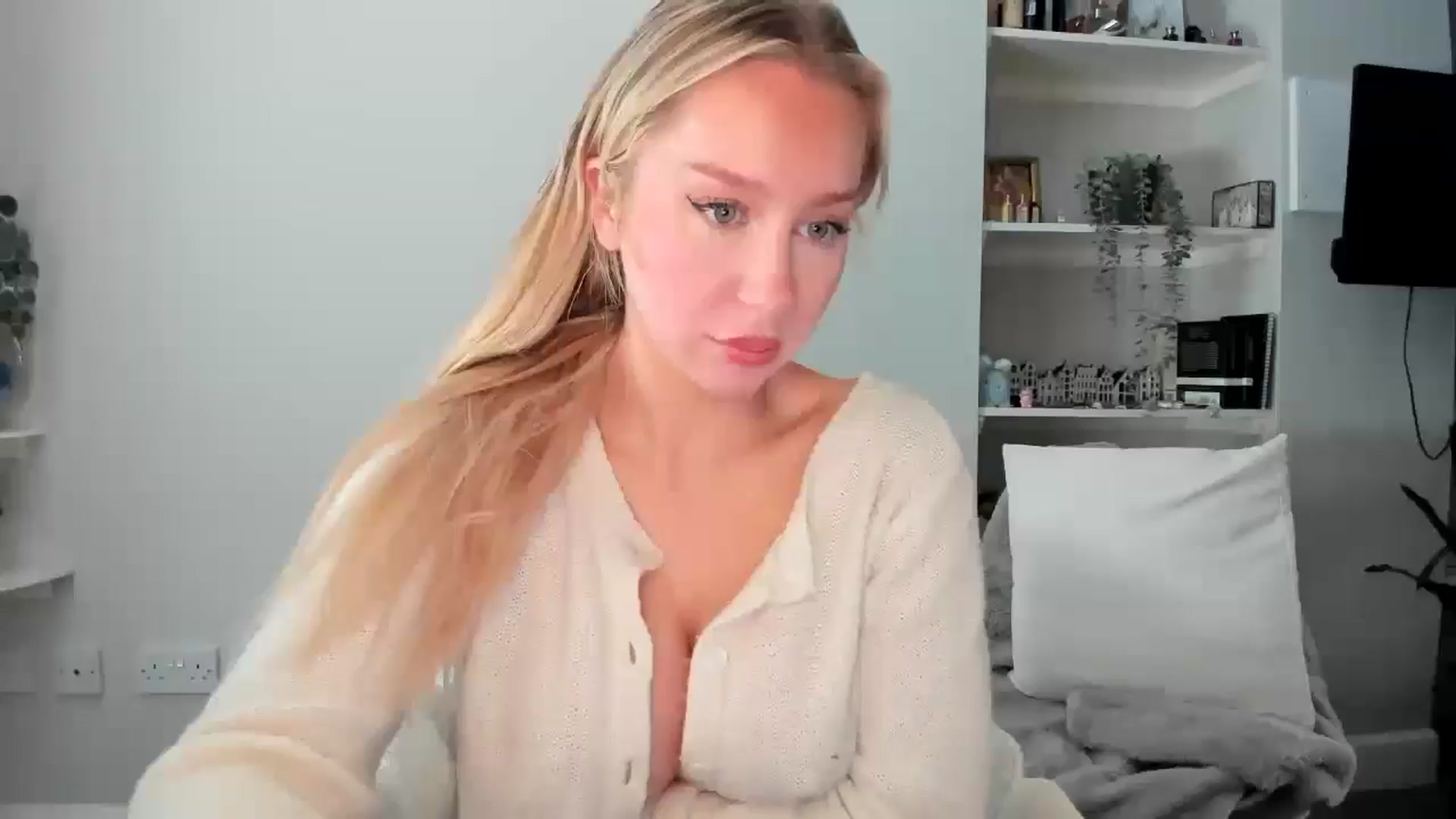 British_Cutie video thumbnail