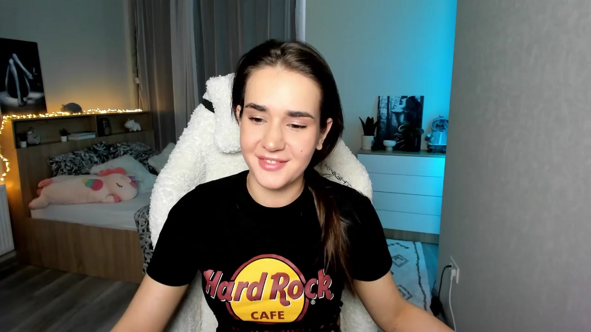 Ellies_Smile video thumbnail