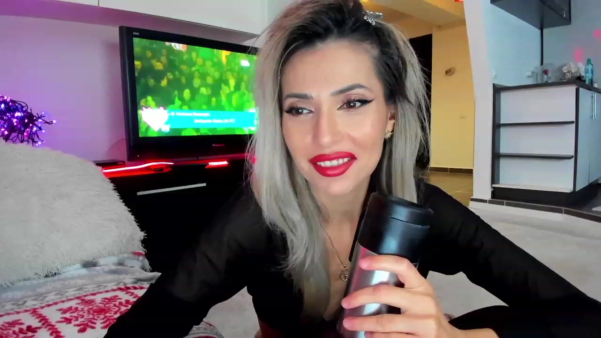 SmileyTinaa video thumbnail