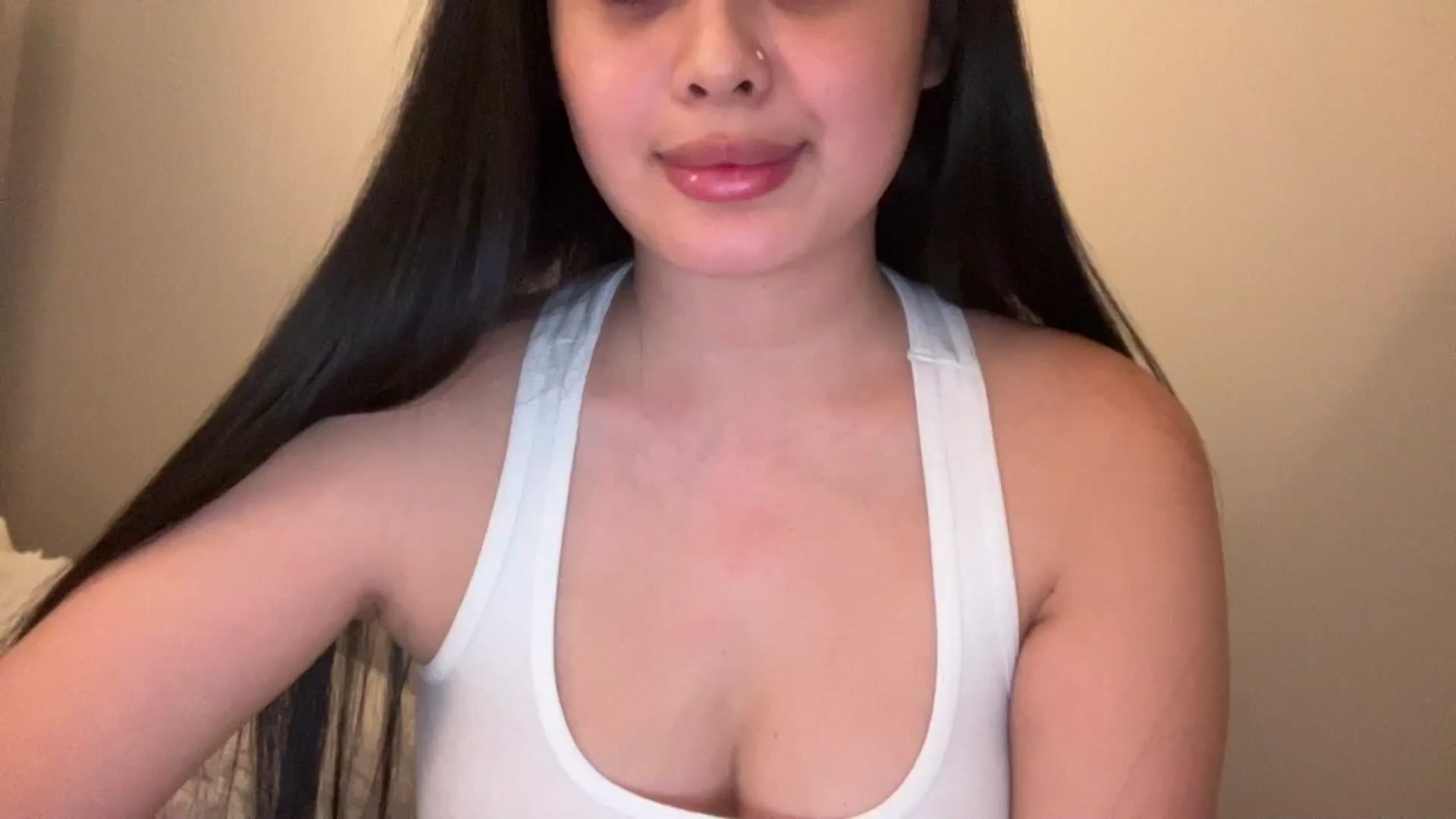 MsAkira video thumbnail