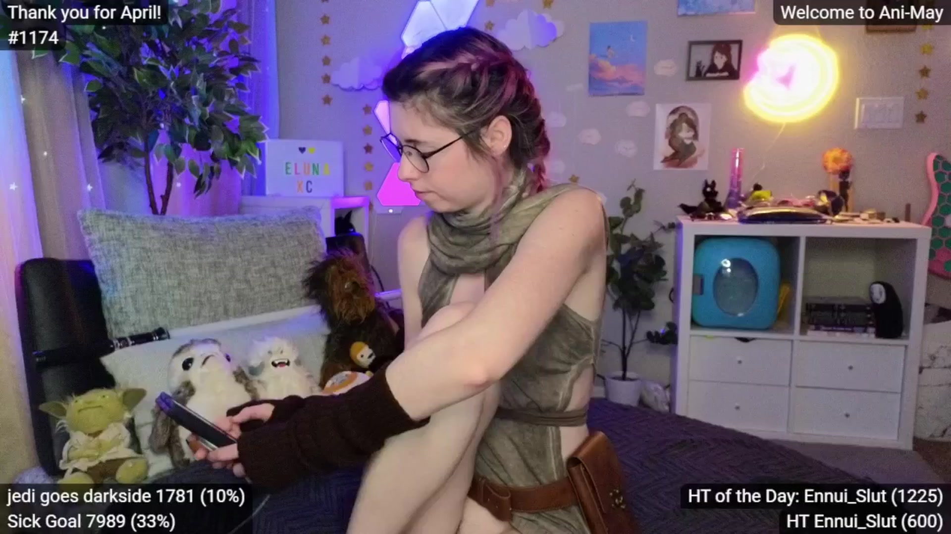 elunaxc video thumbnail